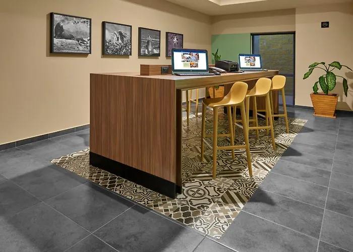 Aparthotel Express By Marriott 4*