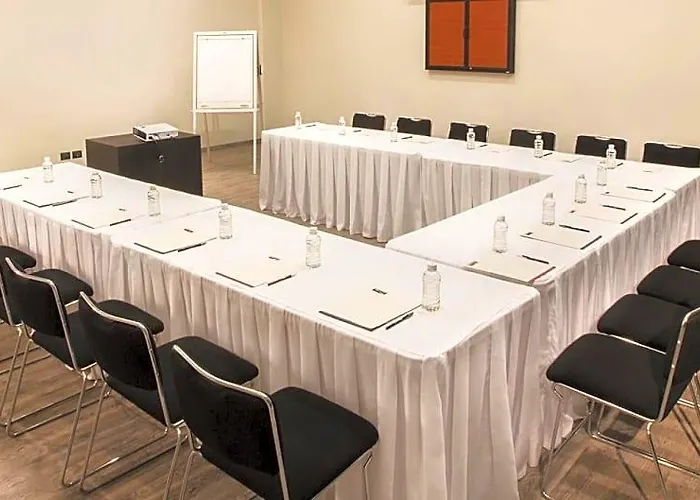Aparthotel Express By Marriott 4*